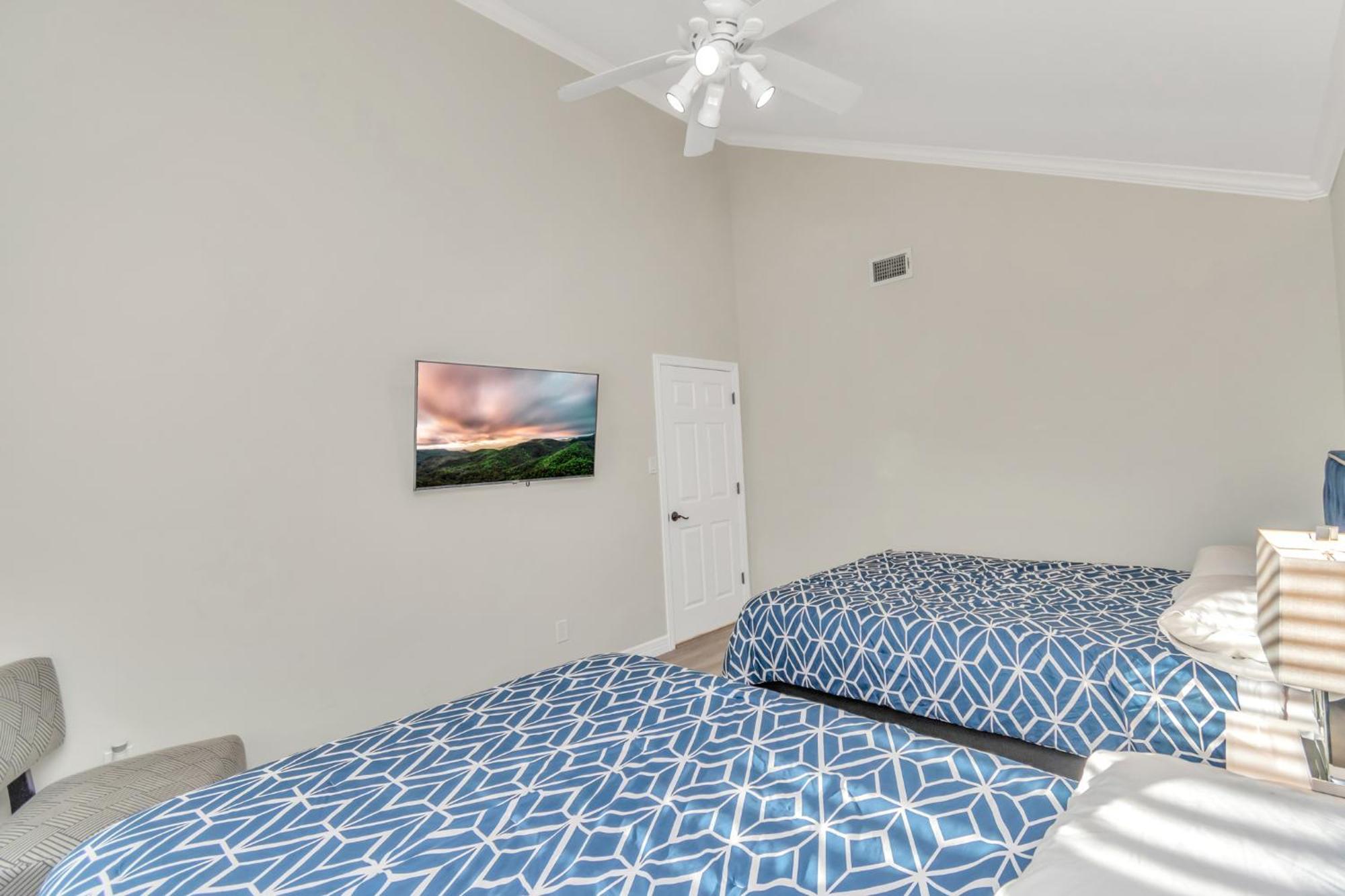 1976 Accessiblegem Jacuzzi Sleep13 Chinatown 20Mins Dt Villa Houston Exterior photo